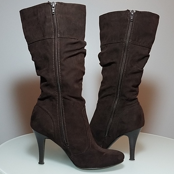 Judith Chocolate Brown Boots - Picture 2 of 8